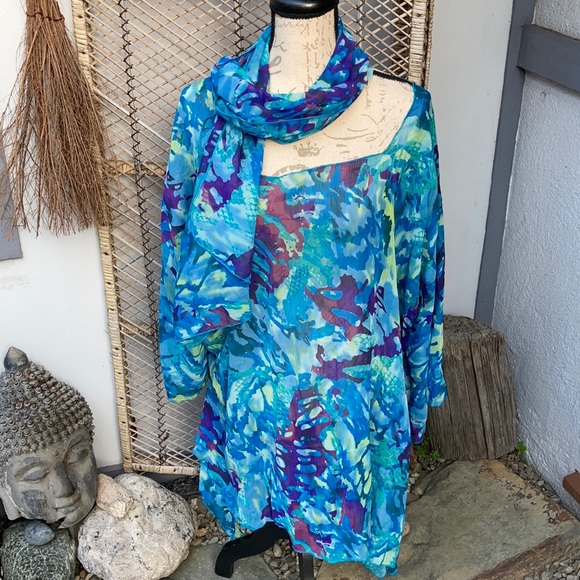 Long Top...OS - Picture 3 of 8